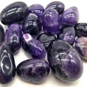 Pierre Roulée Améthyste AB – L’équilibre et la sagesse au creux de la main